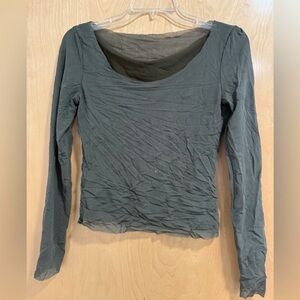 Long-Sleeve Scoop Neck Top - Olive Green